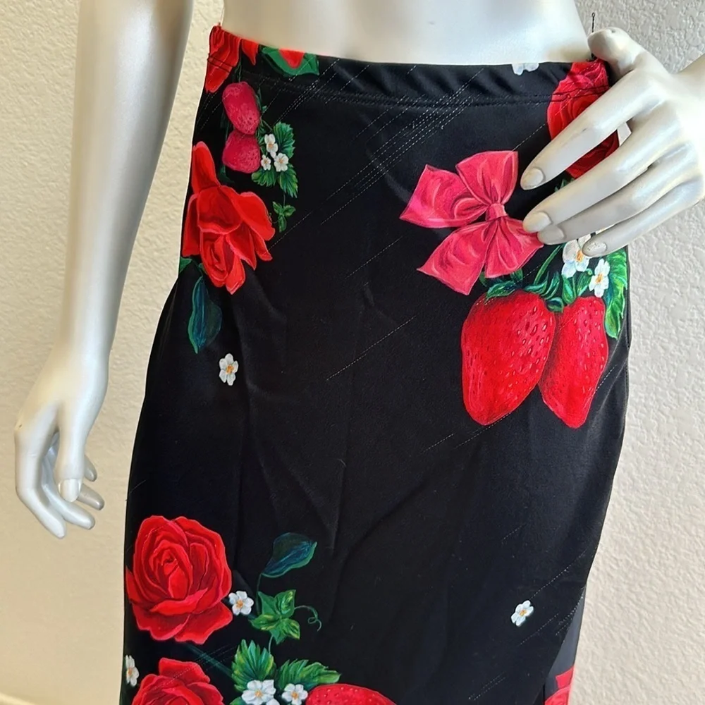Lisa Says Gah Floral Maxi Skirt strawberry bow rose s small 2 4